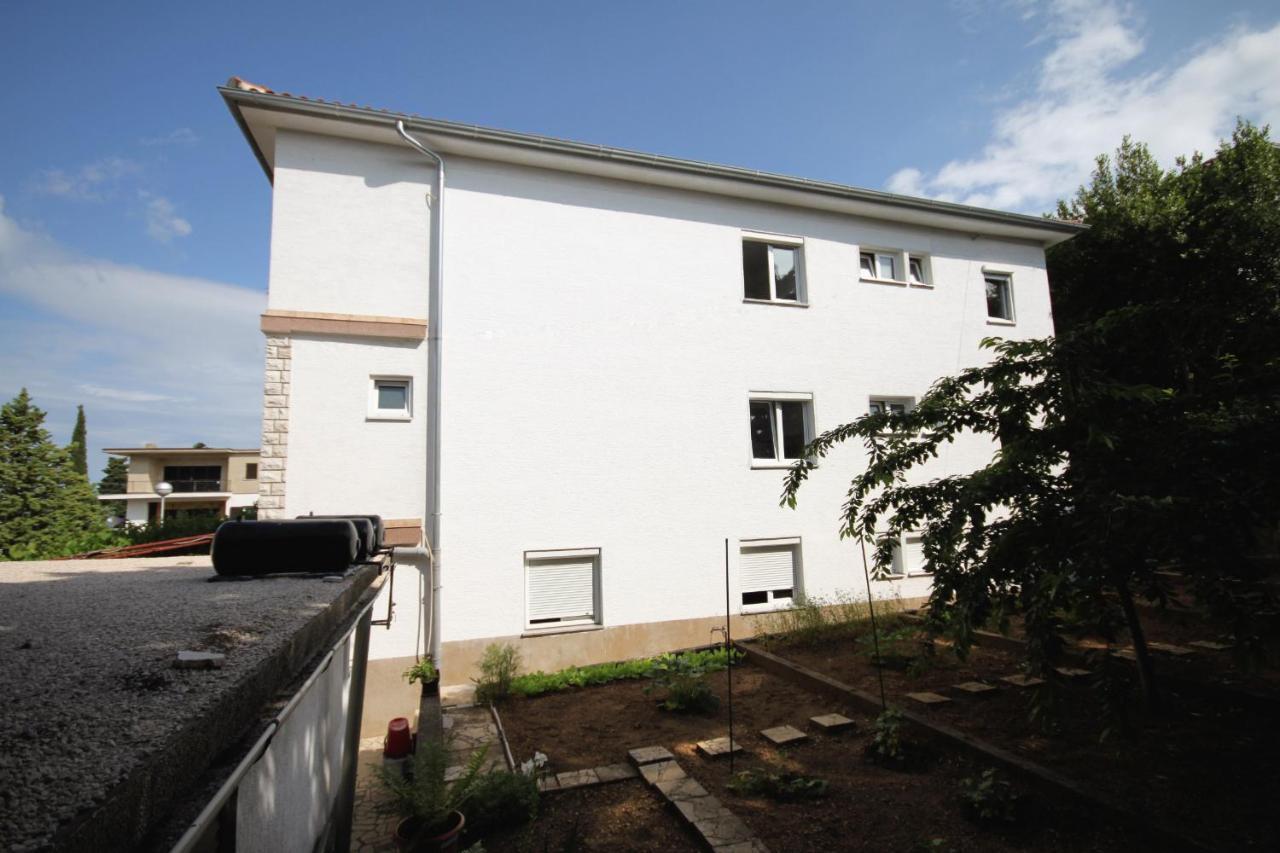 Triple Room Selce 2379D Exterior photo